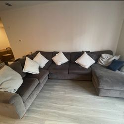 Luxurious Haverty Sofa