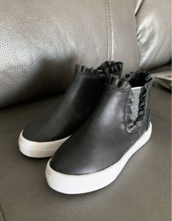 Girls black Wonder Nation sneaker booties 10 Brand new with tags