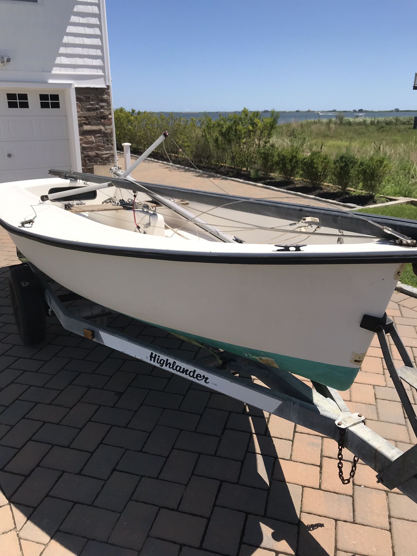 15ft Sailboat with trailer & 2 sets of beautiful Sails!