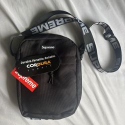 Supreme Nylon Black Shoulderbag SS18 with tags