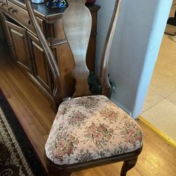 Dining Chairs 