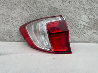 Acura RDX Left Driver Tail Light