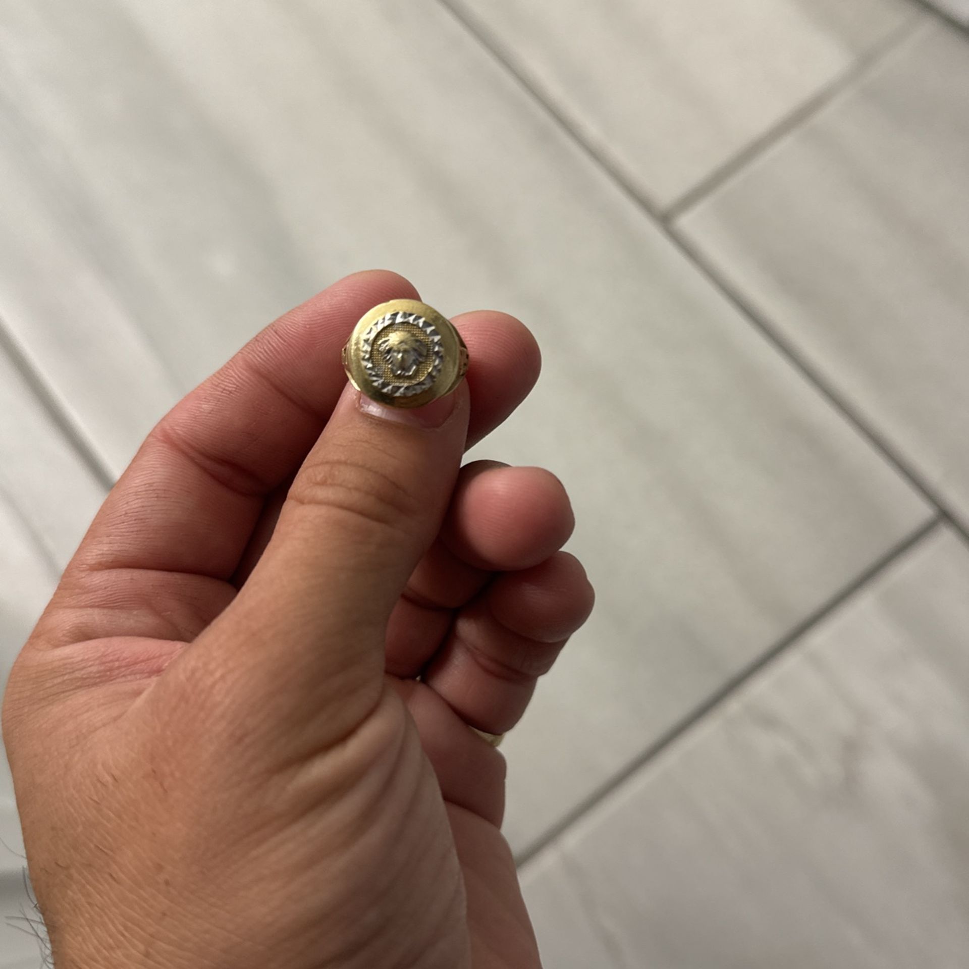 Medusa Versage 10k Ring