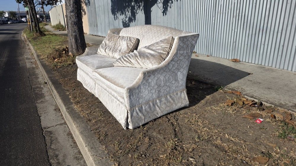 Ethan Allen Couch 