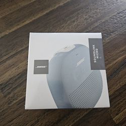 NEW IN BOX BOSE SOUNDLINK MICRO