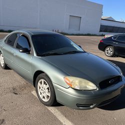 2005 ford taurus 