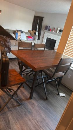 Dinning table