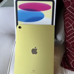 🍀NEW IPAD 10th Generation,256 GB,WiFi,10.2”,Space Yellow TODAY ONLY $570 🎈🎈