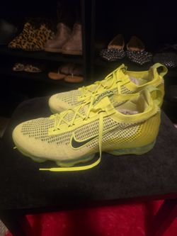 GENTLY USED Men's Nike Vapormax Size 11