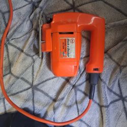 Black & Decker Variable Speed Jigsaw (Model 7580)
​Price: $20 