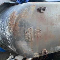 1935 Vintage Cast Iron Tub (Claw tub) W/ Sink