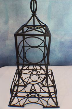 Eiffel Tower Shaped Metal Wine Bottle  Holder