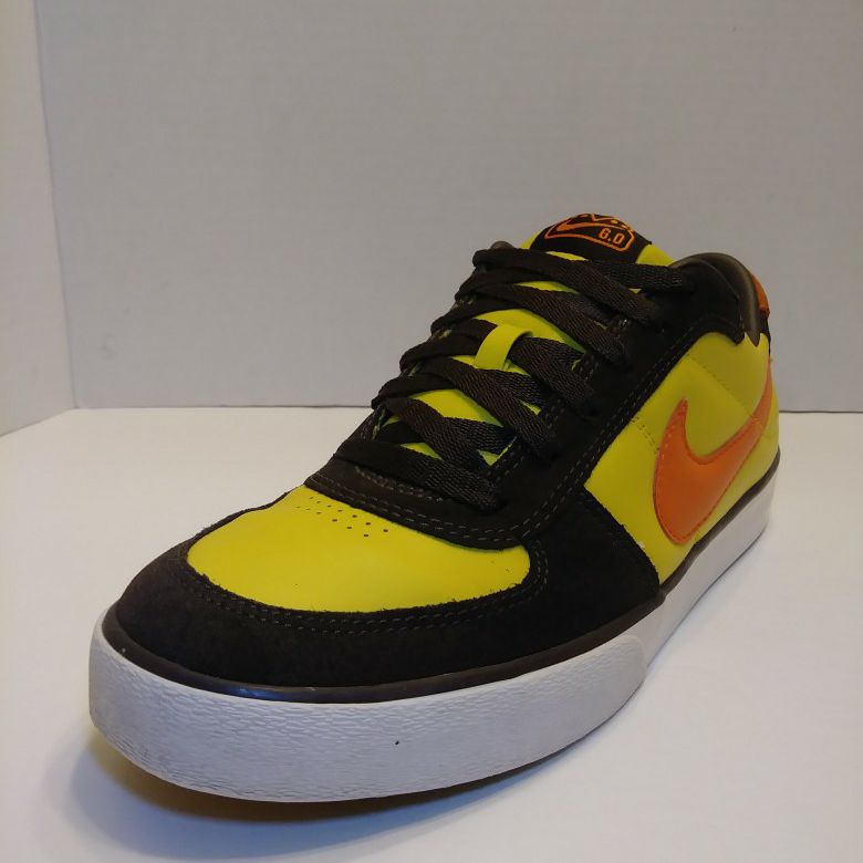 Sz-8) Nike 6.0 Mavrk Low Brown/Yellow/Orange/White Mens skate like new for Sale in Greenville, SC - OfferUp
