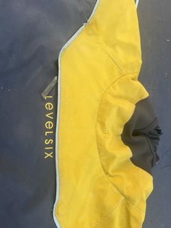 Level six Mens M/L Dry Top