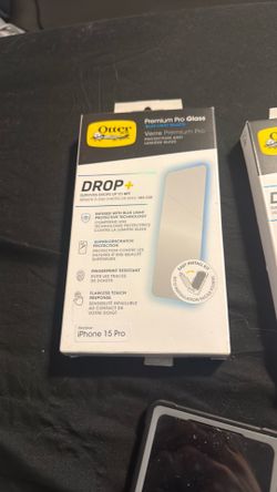 15 pro otterbox screenshield