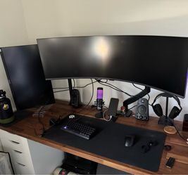 Samsung 49” inch monitor w/ AVLT monitor arm