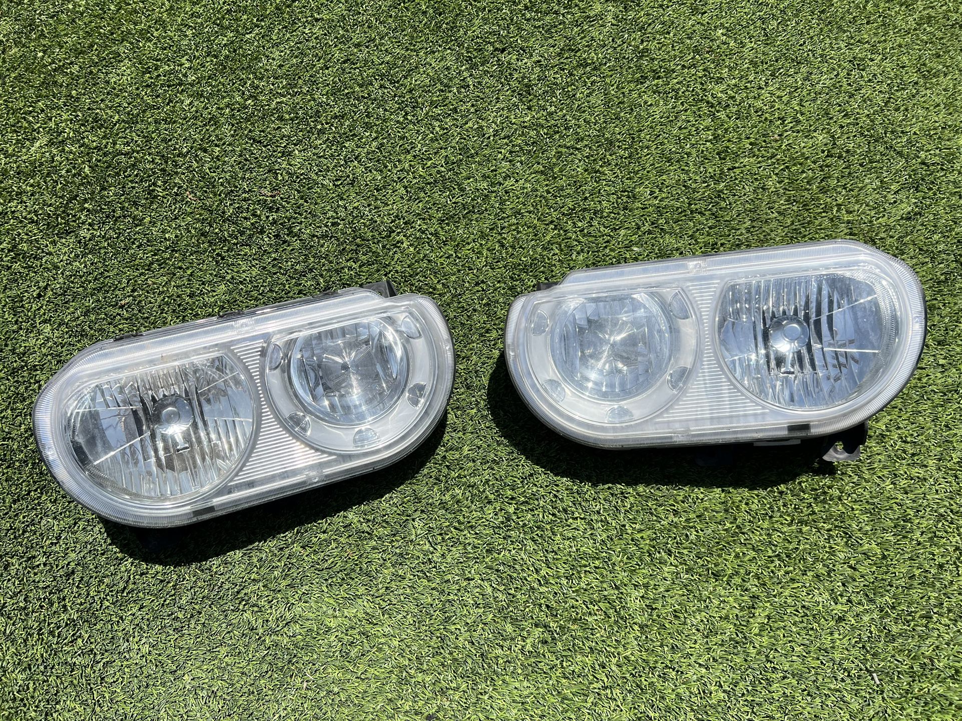 Dodge Challenger Headlights