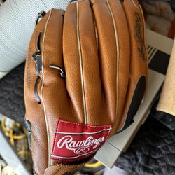 Rawlings Baseball Leather Glove