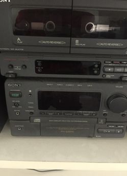 Sony Boombox w Speakers and remote