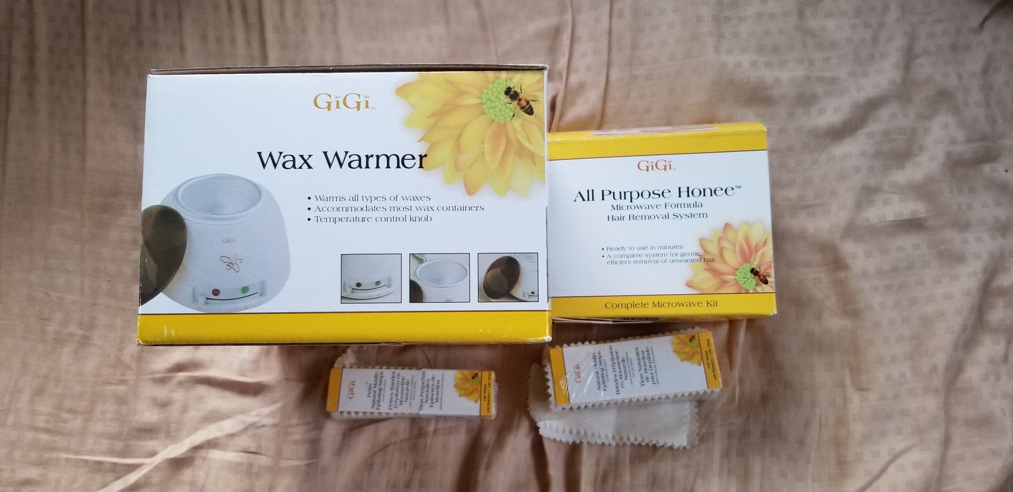 Gigi wax warmer and all purpose honee system, extra muslin