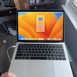 Apple MacBook Pro 2024 Software 