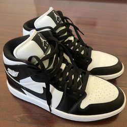 Women’s Nike Air Jordan 1 Mid in White and Black