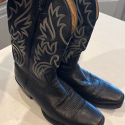 Ariat Men’s Black Leather Cowboy Boots