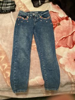Flower embroidered jeans