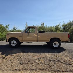 1985 Ford F-250