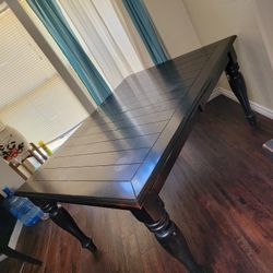 Black Beautiful Heavy Table 