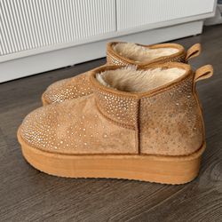 Woman's winter Boot
