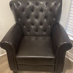 CLUB CHAIR AND BENCH