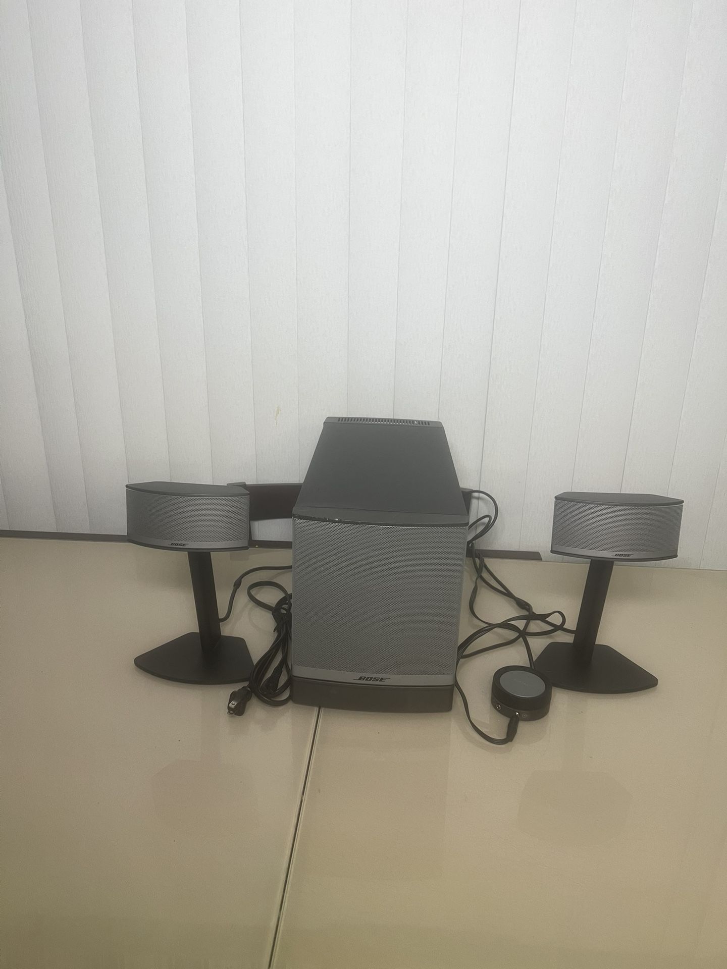 Bose Companion 5 Multimedia Speaker System Fantastic sounding Minor Blemishes. Used in good condition with some cosmetic blemishes. There blemishes ar