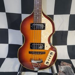 Beatle Bass