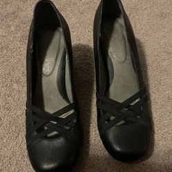 Women’s Shoes Size 7