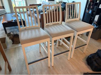 Set of 3 white bar chairs