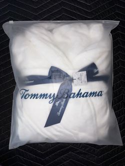 Tommy Bahama White Plush Robe