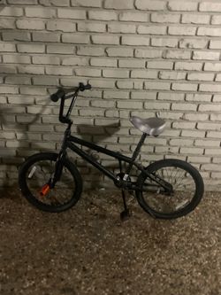 Black bike 20$