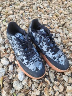 Mountain biking shoes