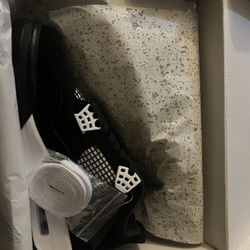 Jordan 4 White Thunder