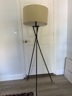 Standing lamp tri pod metal base tan shade