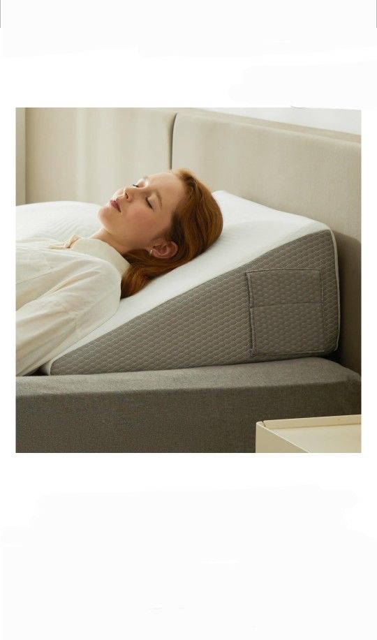 Wedge Pillow