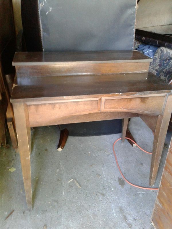 Perfect Small Project Solid Wood Retro Desk Furniture In Perfect Small Project Solid Wood Retro Desk Furniture In Irondequoit Ny Offerup