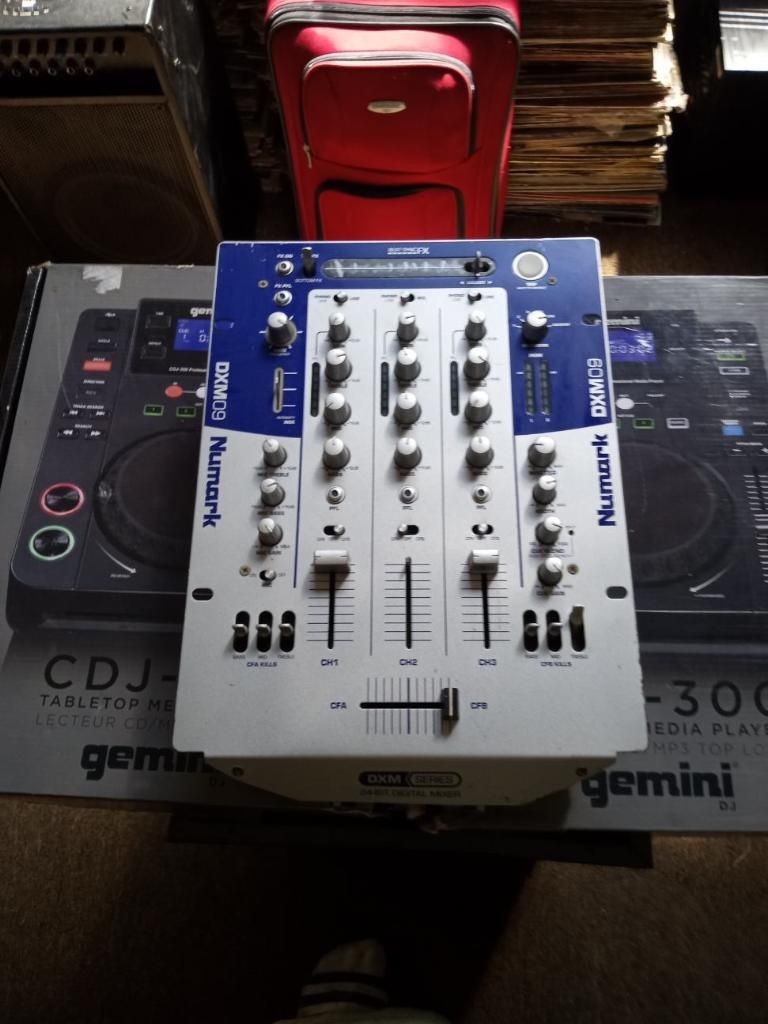 GEMINI CDJ-300