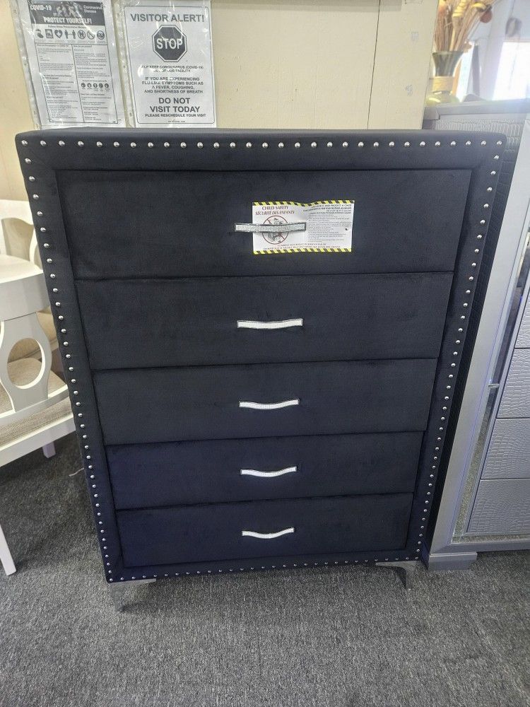 Brand New Black Velvet 5-Drawer Chest