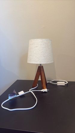 Tripod Table Lamp with Linen Shade