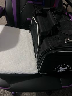 Smiling Paws Pet Carrier Bag
