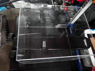 display  Plexi Box  30x24x20 and .25 of tickness