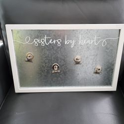 Susters By Hearts Clip Metal Board