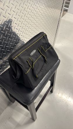 Small Voyager brand tool bag